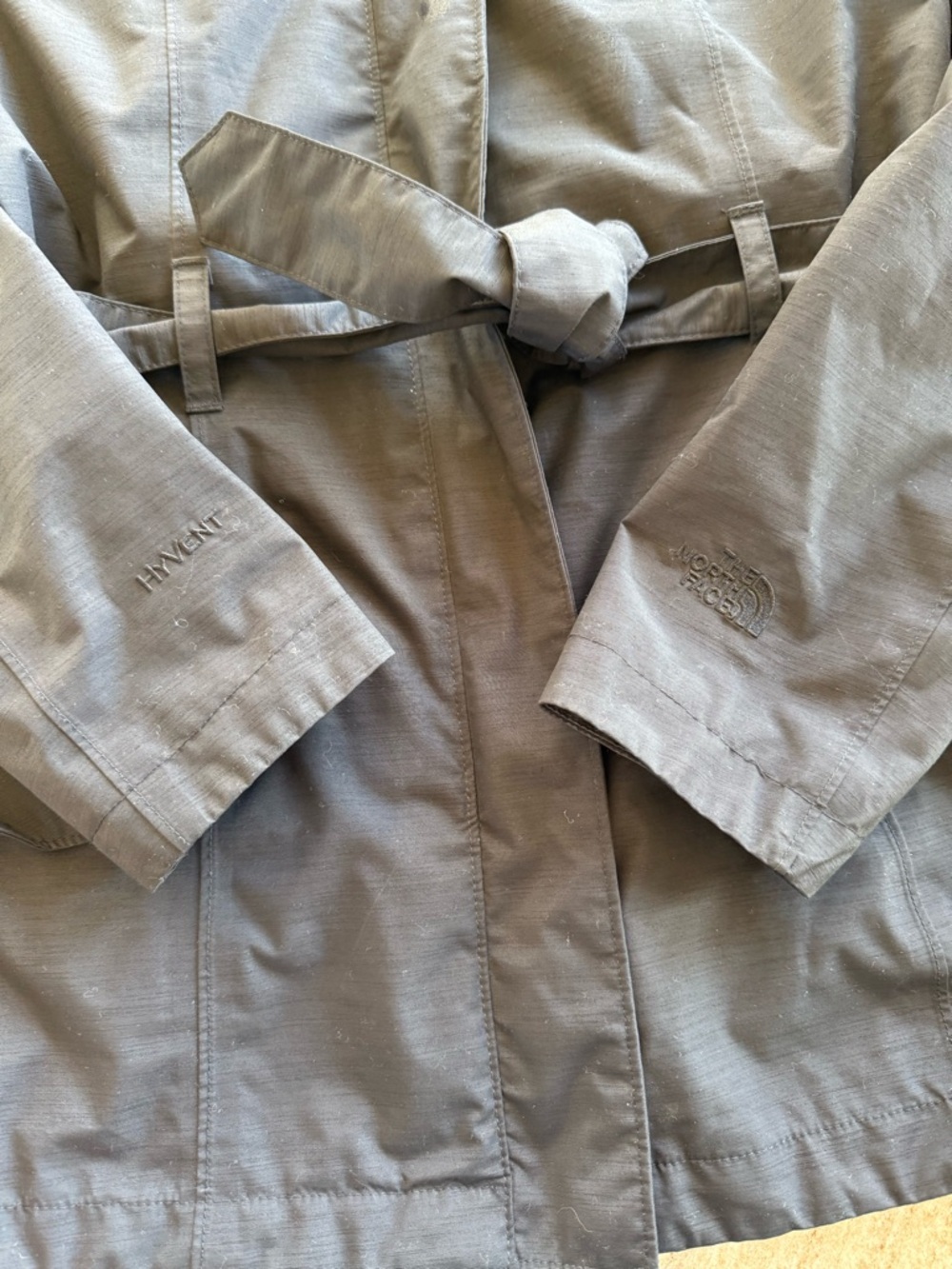 The North Face Women’s DryVent Belted Rain Trench Coat Hooded Black - Picture 3 of 11
